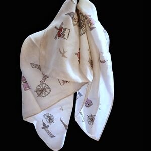🗼🌷Vintage Celine Paris Off White Scarf